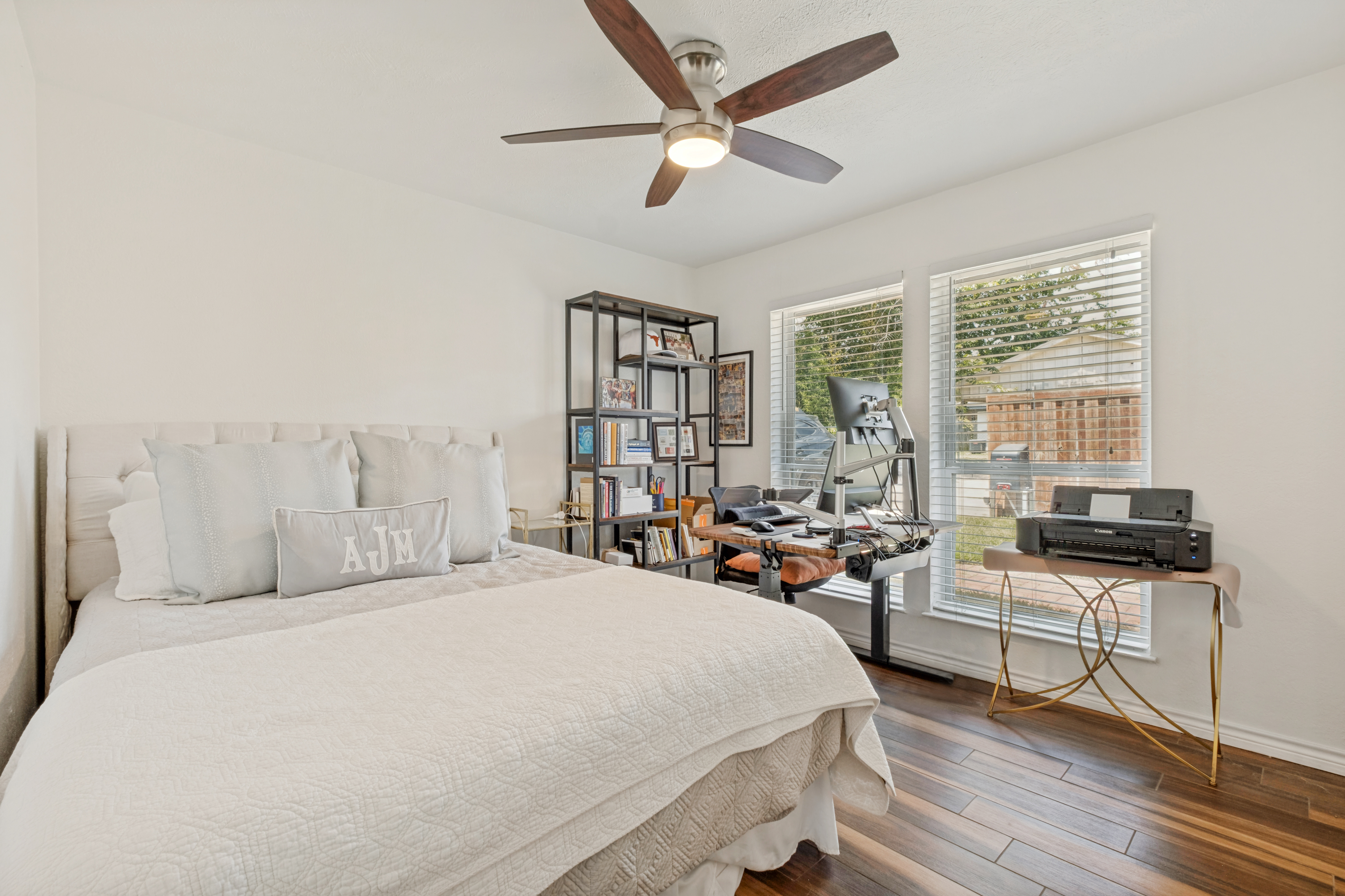 Thoughtfully Remodeled East Dallas Retreat with Timeless Style - 物件實景