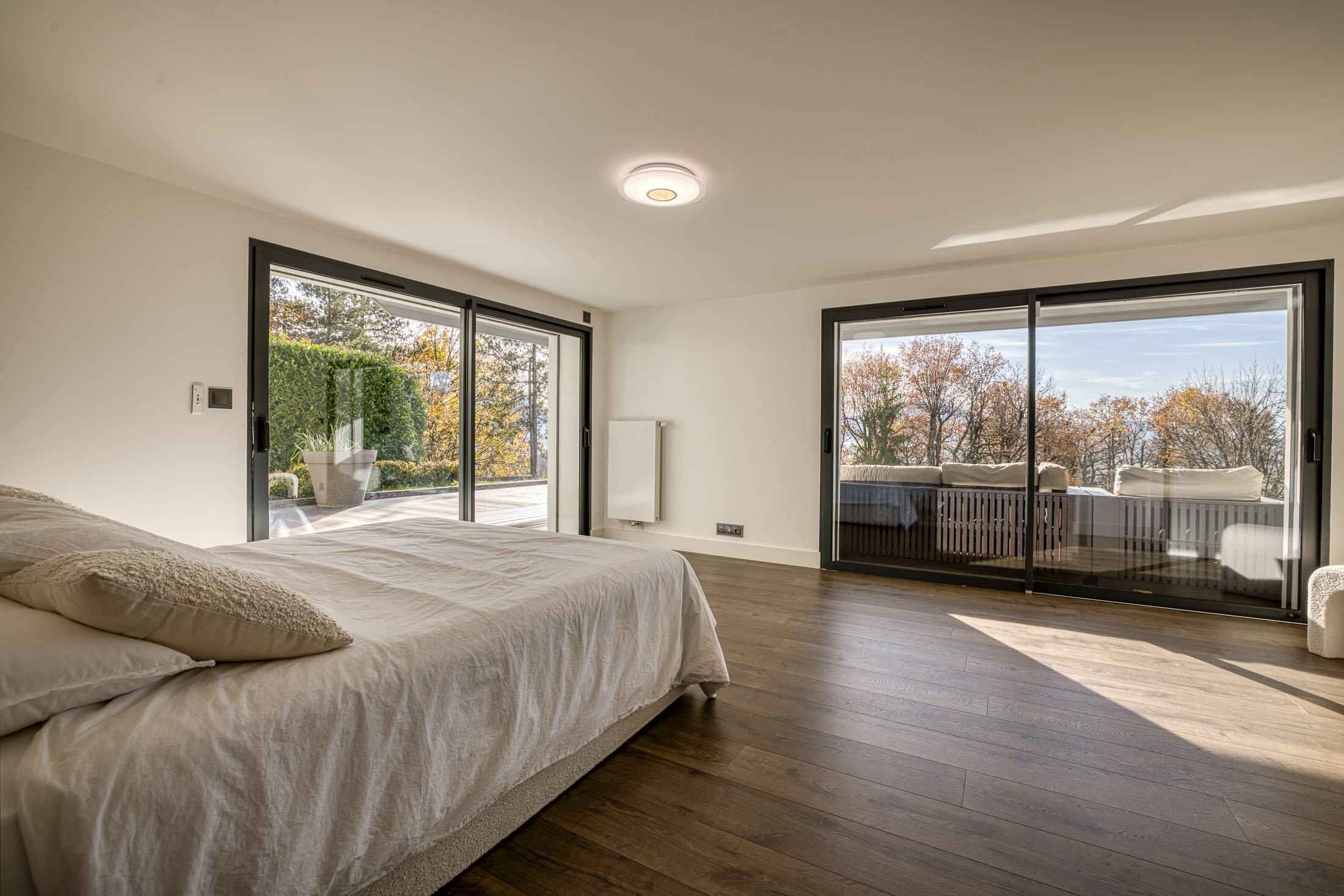  Architect-designed villa with panoramic views of Lake Annecy - 物件實景