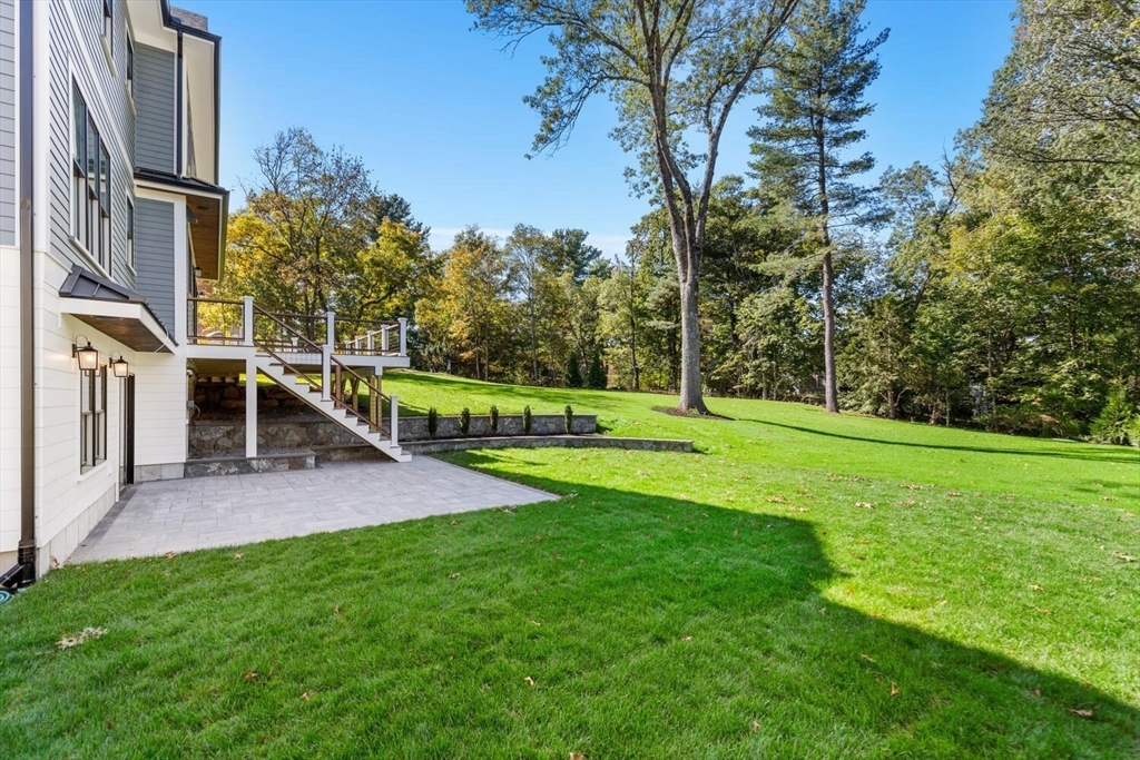 Lexington, Massachusetts, 02421, United States, 5 Bedrooms Bedrooms, ,7 BathroomsBathrooms,Residential,For Sale,1946947