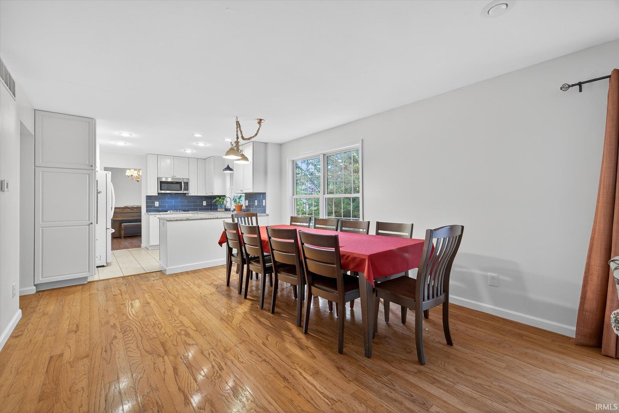 Bloomington, Indiana, 47401, United States, 5 Bedrooms Bedrooms, ,4 BathroomsBathrooms,Residential,For Sale,1921728