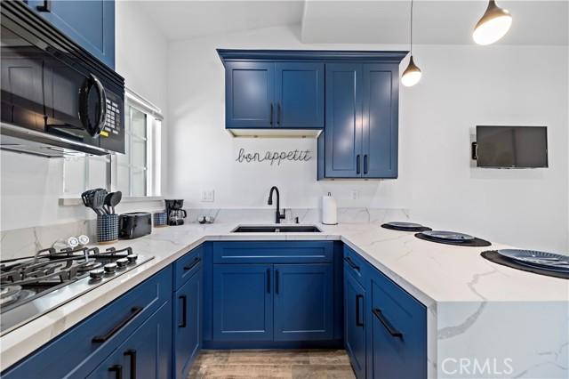 Torrance, California, 90501, United States, 3 Bedrooms Bedrooms, ,2 BathroomsBathrooms,Residential,For Sale,2006041