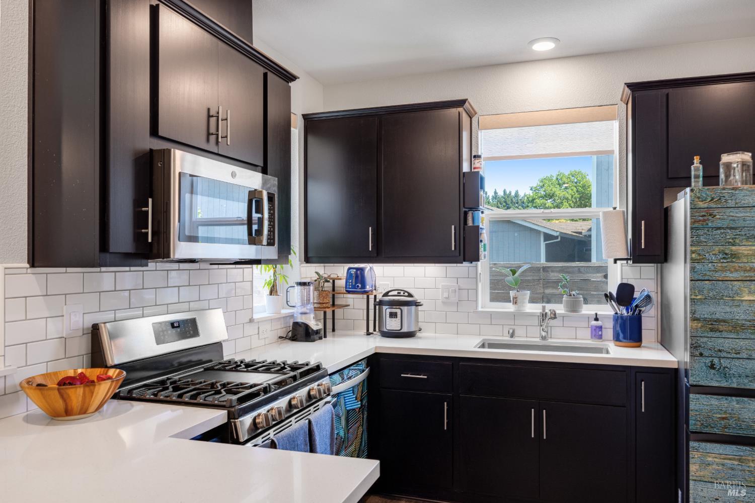Santa Rosa, California, 95407, United States, 3 Bedrooms Bedrooms, ,3 BathroomsBathrooms,Residential,For Sale,1923071
