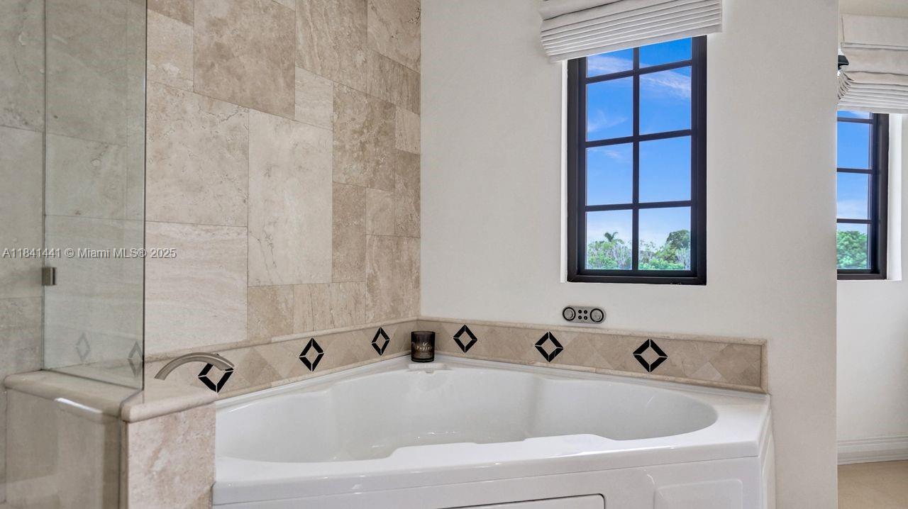 Davie, Florida, 33330, United States, 5 Bedrooms Bedrooms, ,5 BathroomsBathrooms,Residential,For Sale,1896833
