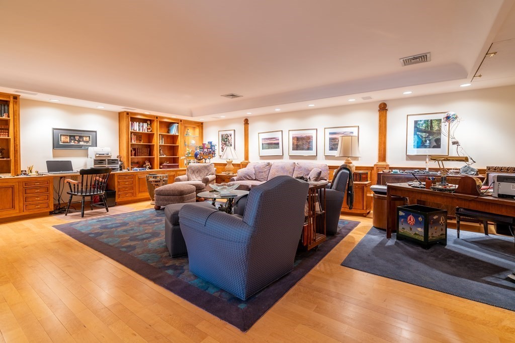34 Bridle Path Way Way, Tyngsborough, Massachusetts, 01879, United States, 4 Bedrooms Bedrooms, ,4 BathroomsBathrooms,Residential,For Sale,34 Bridle Path Way Way,1009810