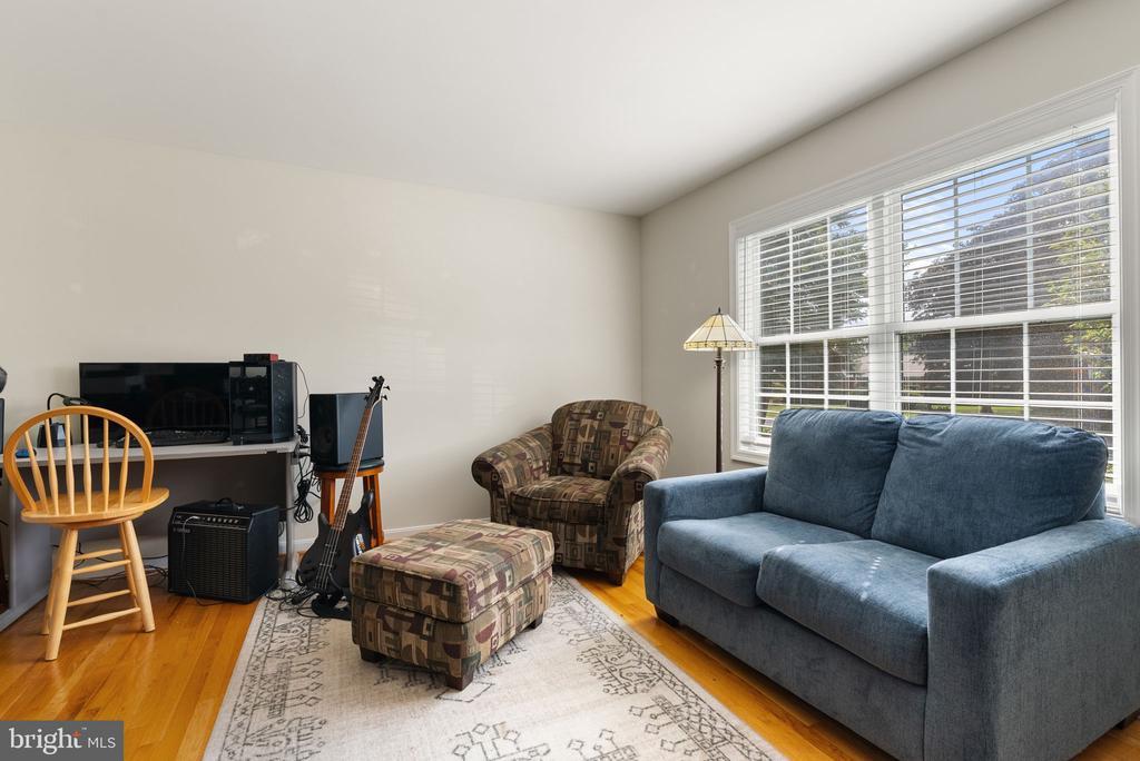 Winchester, Virginia, 22601, United States, 3 Bedrooms Bedrooms, ,3 BathroomsBathrooms,Residential,For Sale,1906316