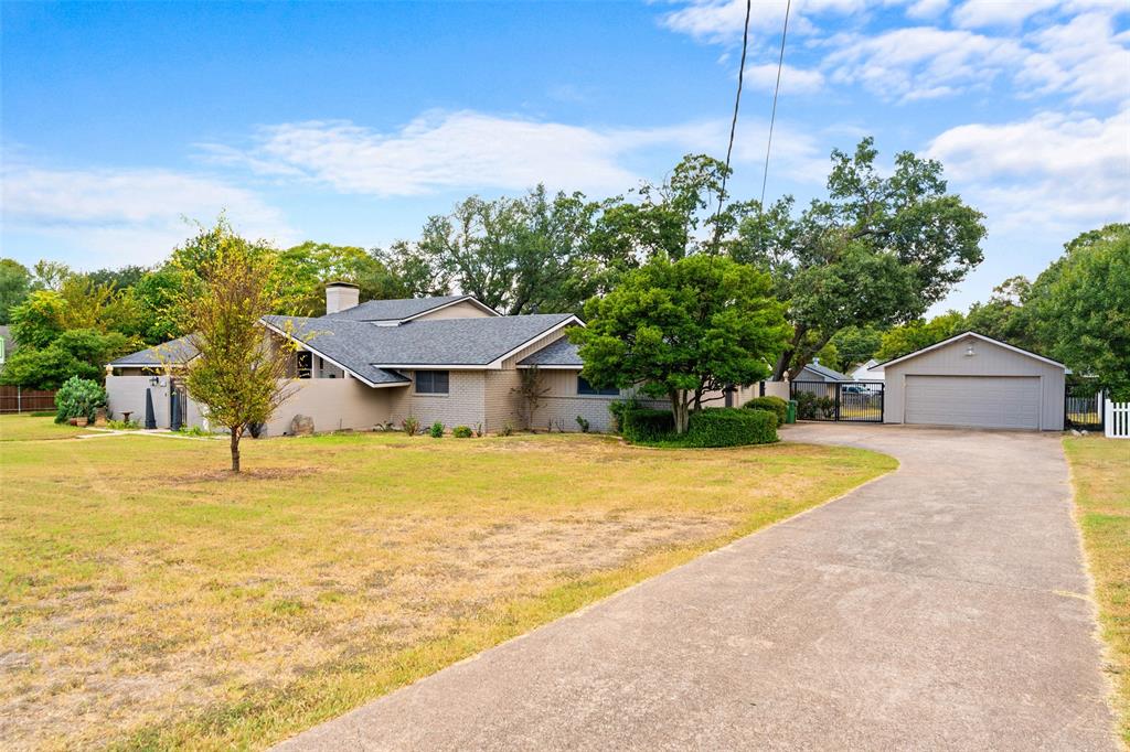 Duncanville, Texas, 75137, United States, 4 Bedrooms Bedrooms, ,3 BathroomsBathrooms,Residential,For Sale,1993899