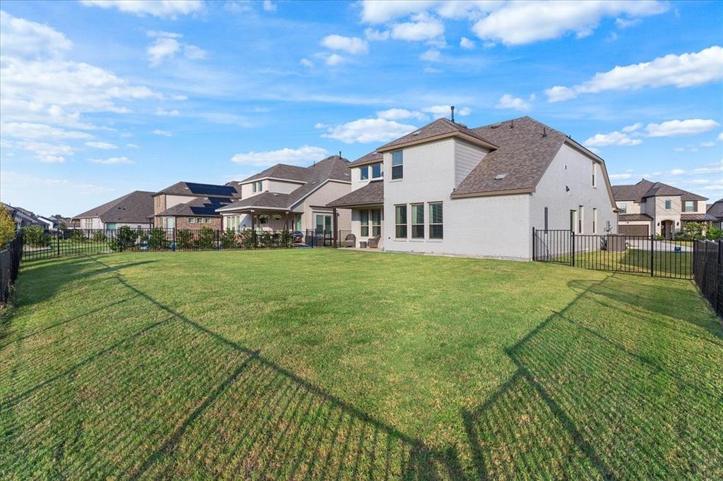 Heath, Texas, 75032, United States, 4 Bedrooms Bedrooms, ,3 BathroomsBathrooms,Residential,For Sale,1975406