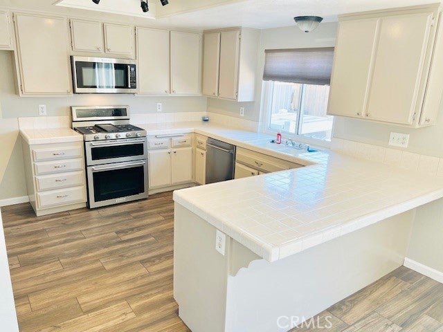 Redlands, California, 92374, United States, 3 Bedrooms Bedrooms, ,3 BathroomsBathrooms,Residential,For Sale,1908289