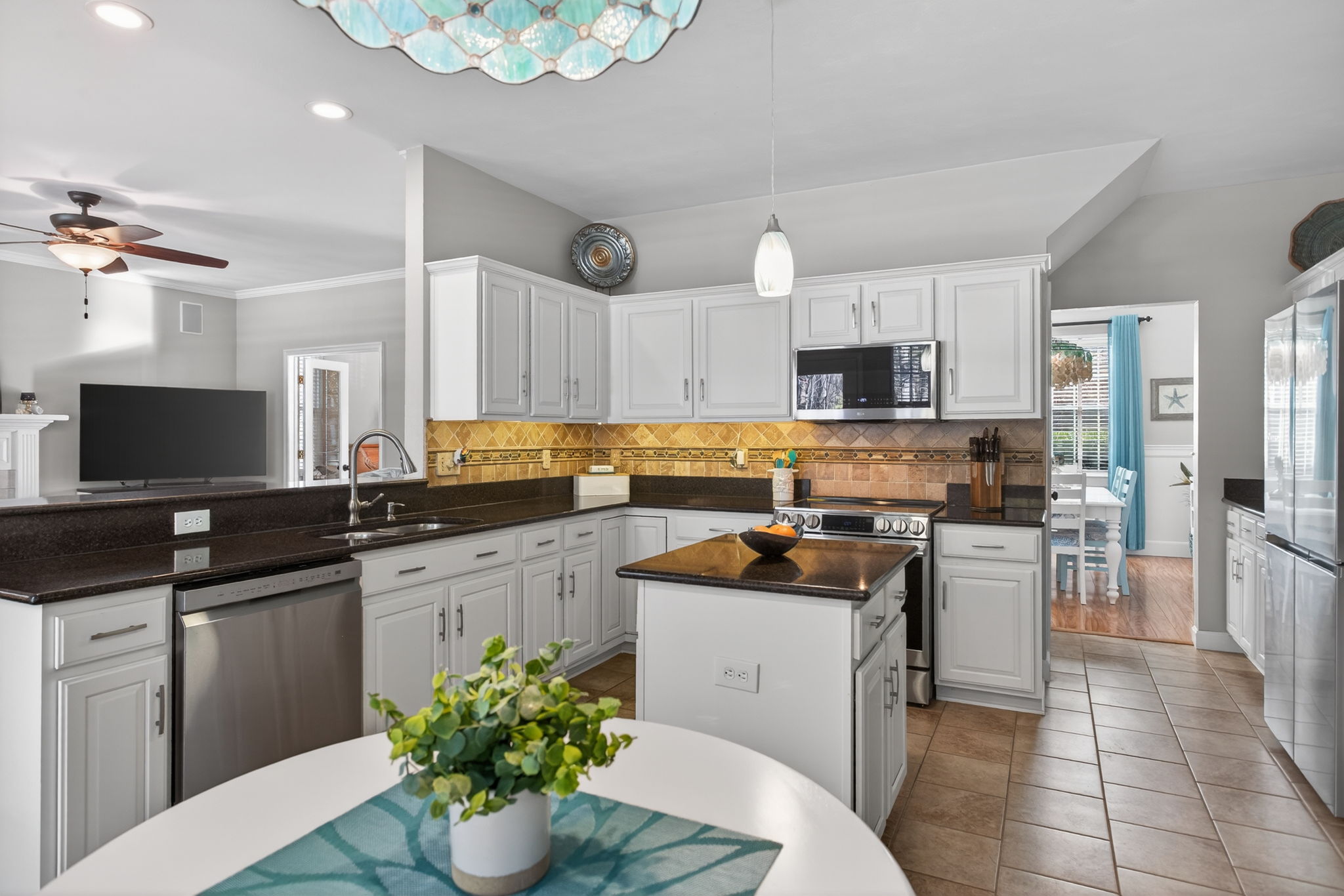 Virginia Beach, Virginia, 23456, United States, 4 Bedrooms Bedrooms, ,3 BathroomsBathrooms,Residential,For Sale,2012108