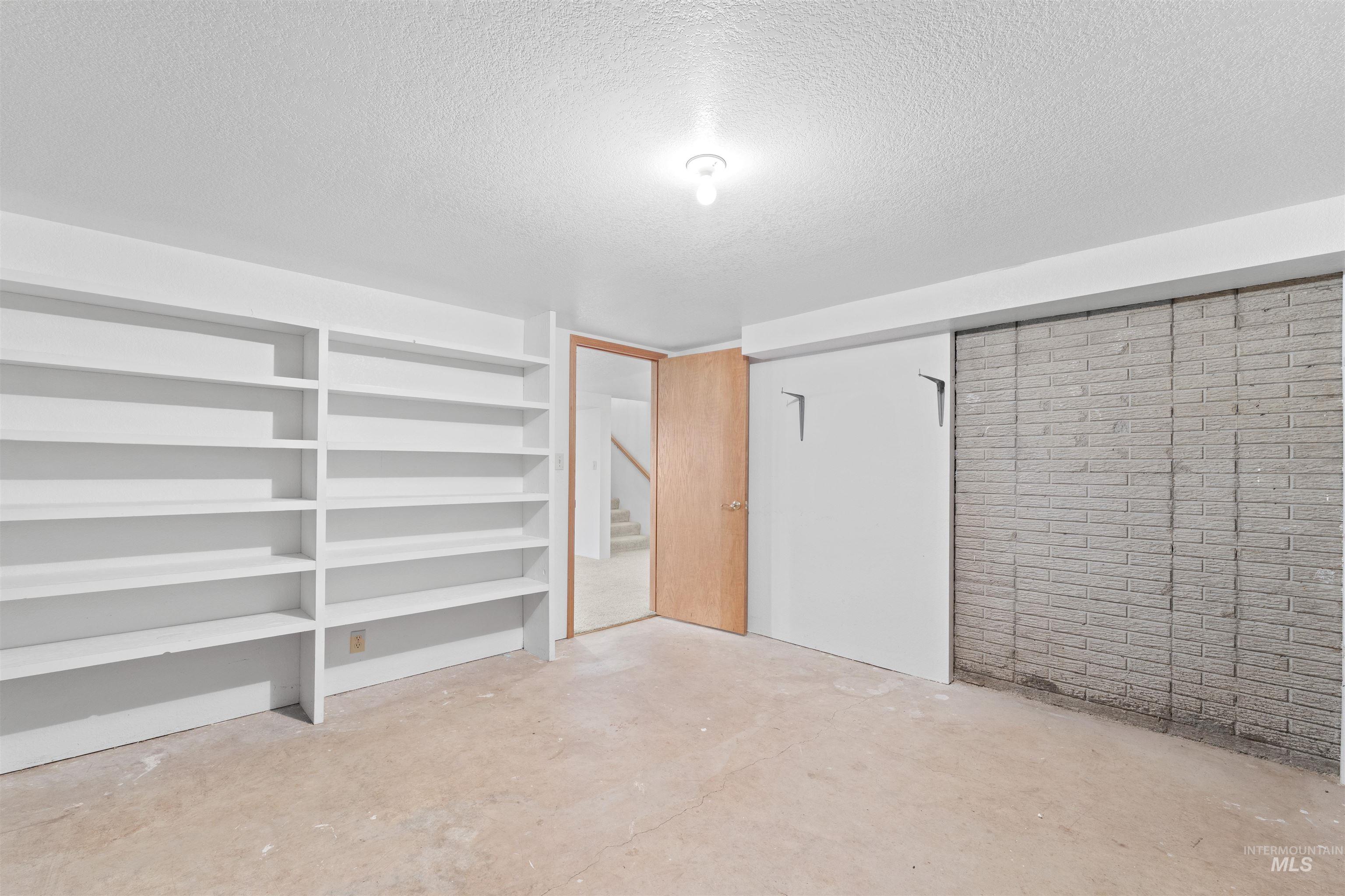 805 Broadway Street, Colton, Washington, 99113, United States, 3 Bedrooms Bedrooms, ,Residential,For Sale,805 Broadway Street,1653111