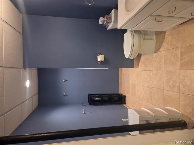 Howell Twp, Michigan, 48843, United States, 4 Bedrooms Bedrooms, ,4 BathroomsBathrooms,Residential,For Sale,2048626