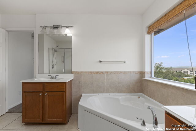 San Antonio, Texas, 78258, United States, 4 Bedrooms Bedrooms, ,3 BathroomsBathrooms,Residential,For Sale,1950941