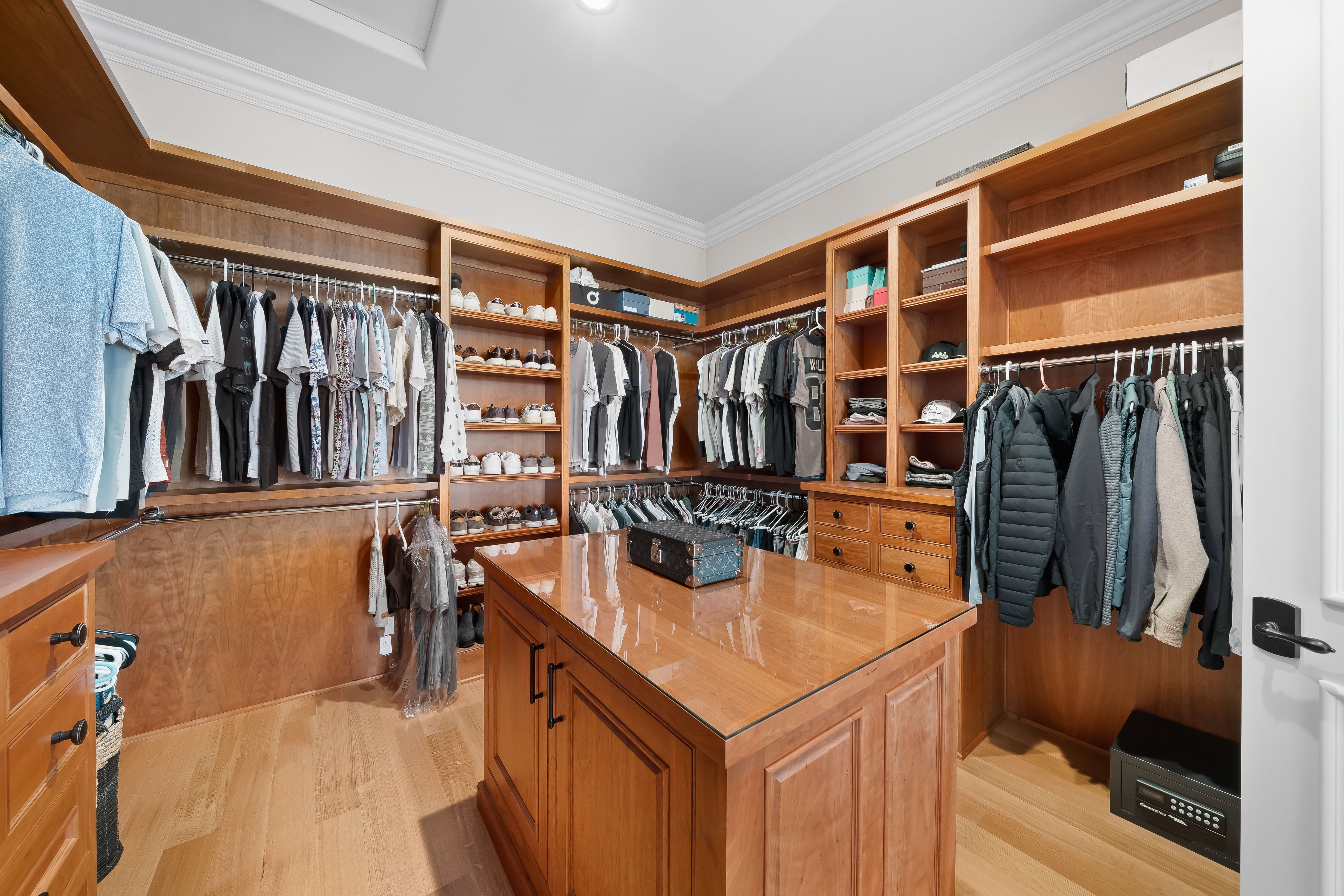  Refined Coastal Wine Country Living on 22 Private Acres - 物件實景