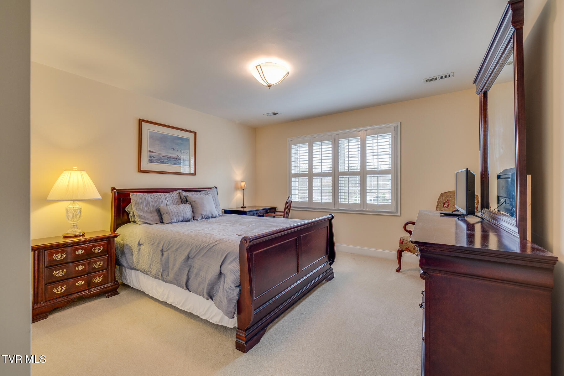 Kingsport, Tennessee, 37664, United States, 5 Bedrooms Bedrooms, ,5 BathroomsBathrooms,Residential,For Sale,1931023