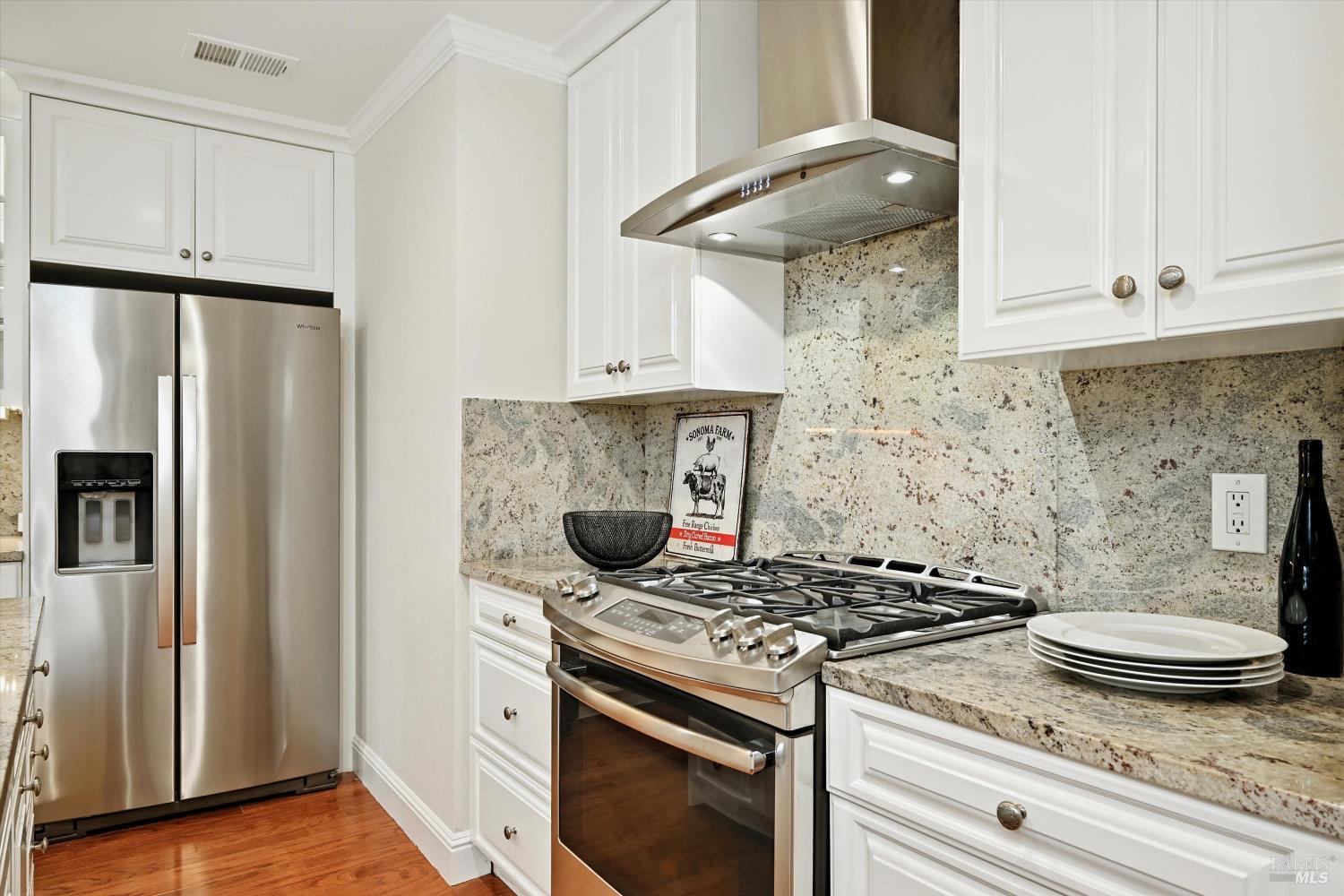 Yountville, California, 94599, United States, 2 Bedrooms Bedrooms, ,2 BathroomsBathrooms,Residential,For Sale,1941662