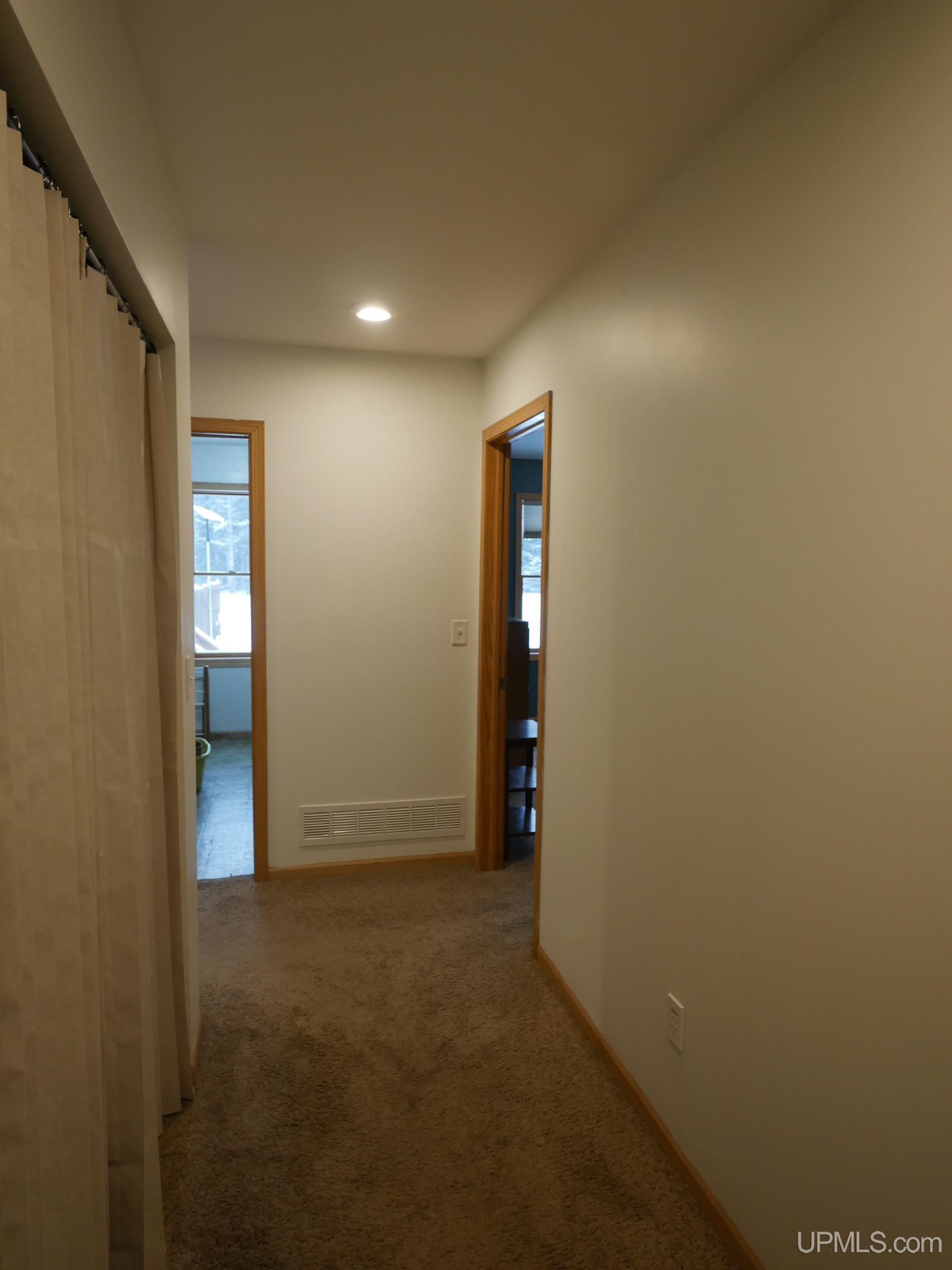 Houghton, Michigan, 49931, United States, 4 Bedrooms Bedrooms, ,3 BathroomsBathrooms,Residential,For Sale,1924380