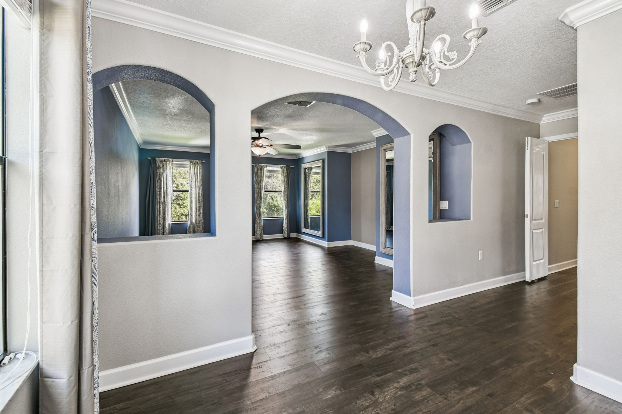 New Port Richey, Florida, 34655, United States, 6 Bedrooms Bedrooms, ,4 BathroomsBathrooms,Residential,For Sale,1980137