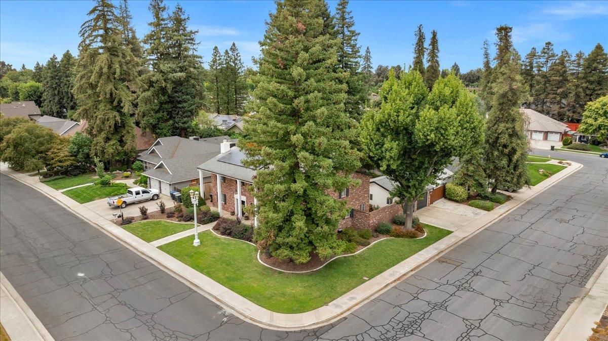 Visalia, California, 93277, United States, 4 Bedrooms Bedrooms, ,4 BathroomsBathrooms,Residential,For Sale,1973914