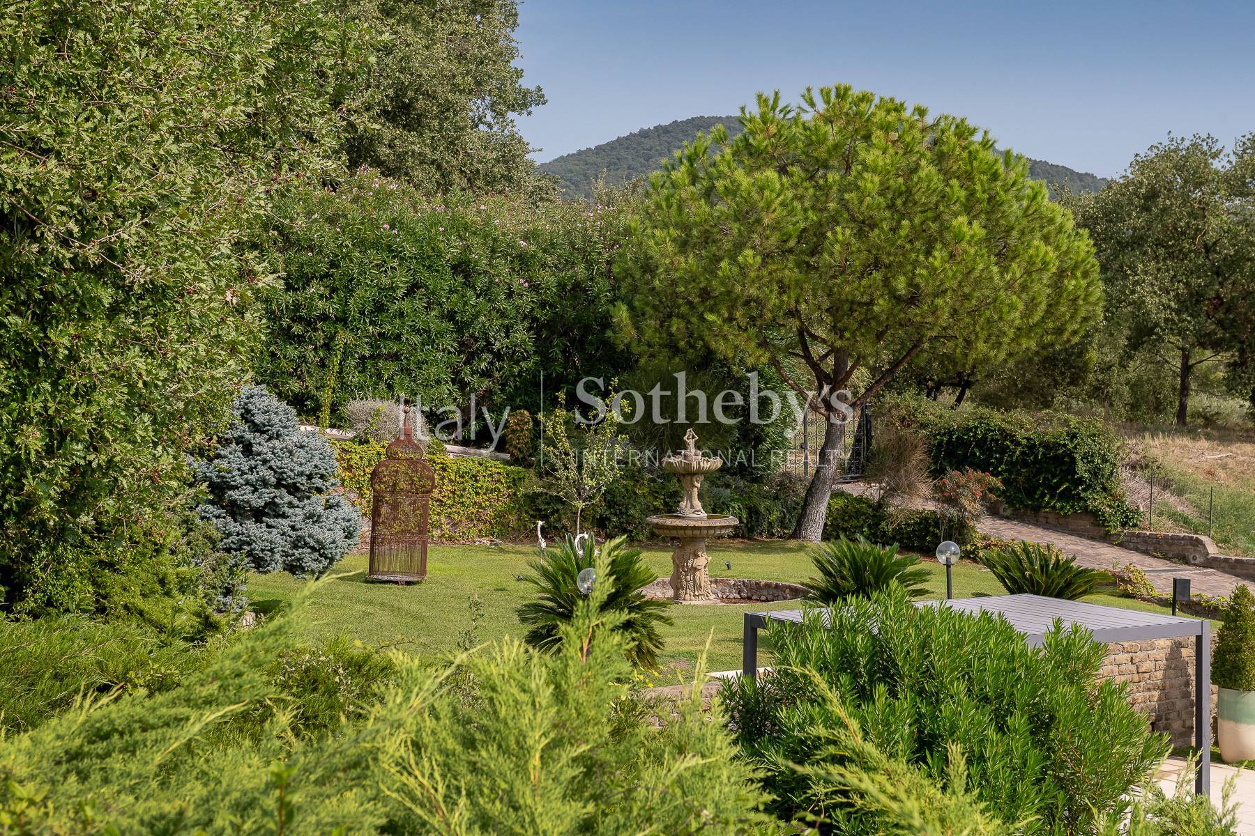  Elegant Villa with Private Park in Trevignano Romano - 物件實景