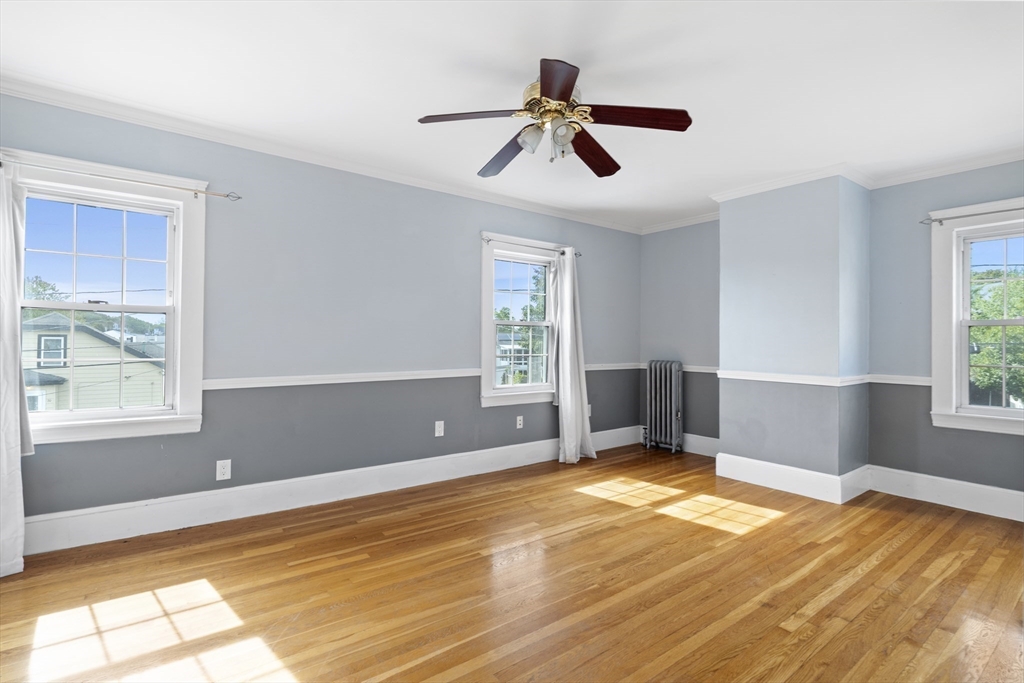 Lynn, Massachusetts, 01904, United States, 2 Bedrooms Bedrooms, ,1 BathroomBathrooms,Residential,For Sale,1943245
