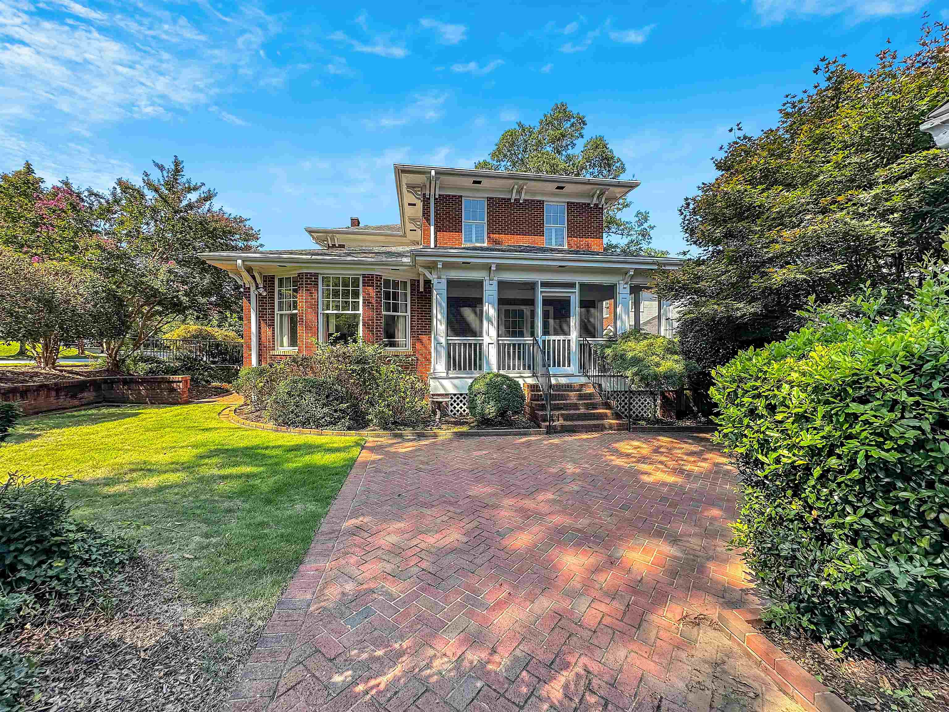 Spartanburg, South Carolina, 29302, United States, 4 Bedrooms Bedrooms, ,5 BathroomsBathrooms,Residential,For Sale,1919560