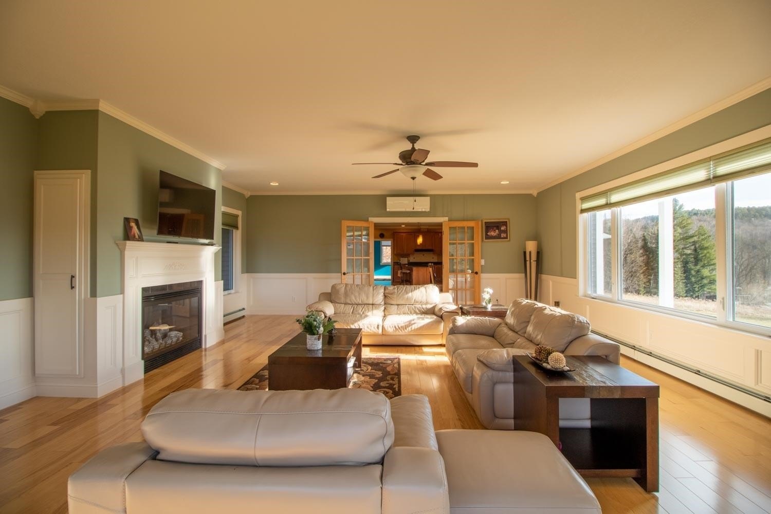 Barton, Vermont, 05822, United States, 6 Bedrooms Bedrooms, ,3 BathroomsBathrooms,Residential,For Sale,1943519