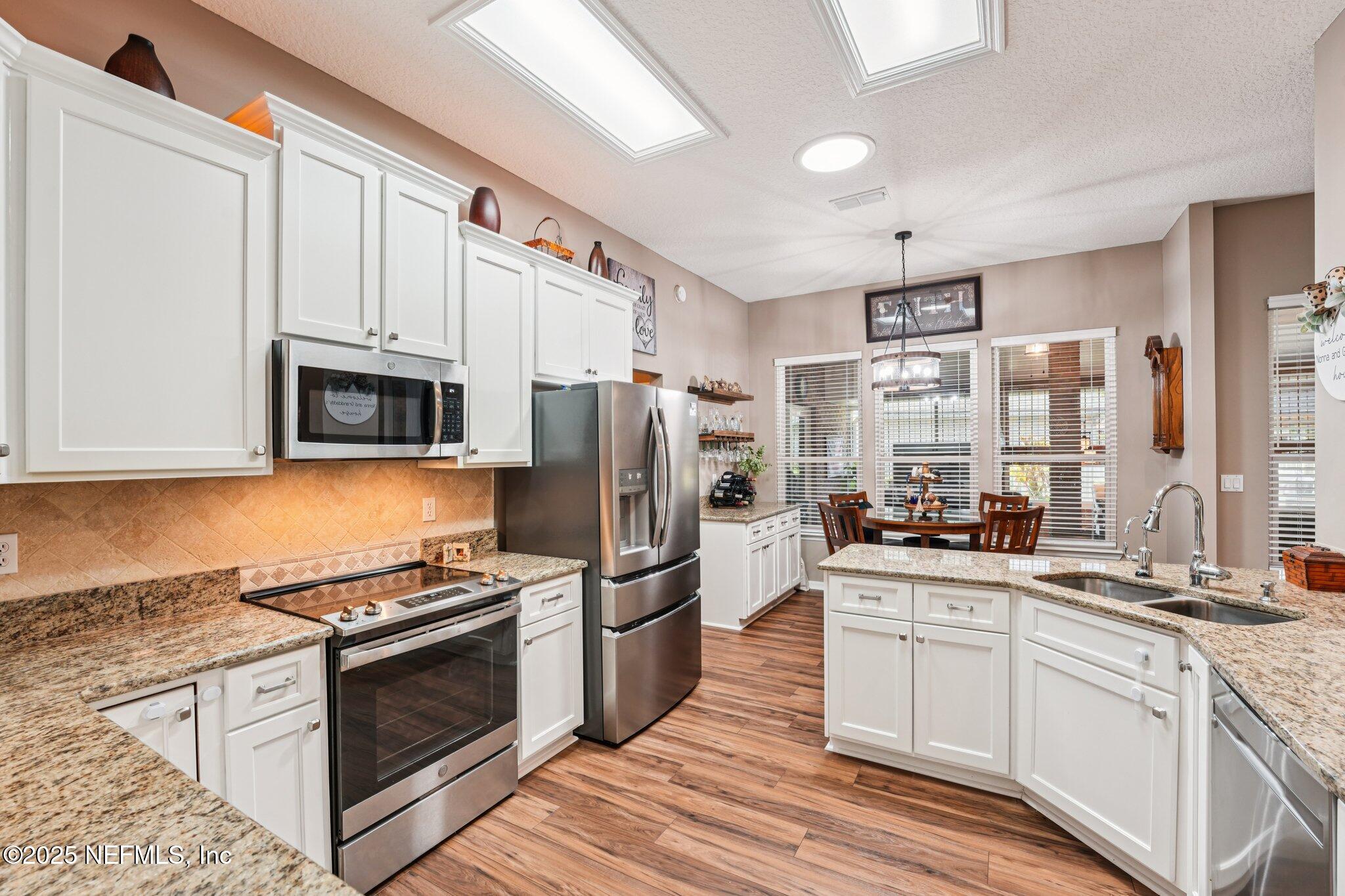 Fleming Island, Florida, 32003, United States, 4 Bedrooms Bedrooms, ,3 BathroomsBathrooms,Residential,For Sale,1947979