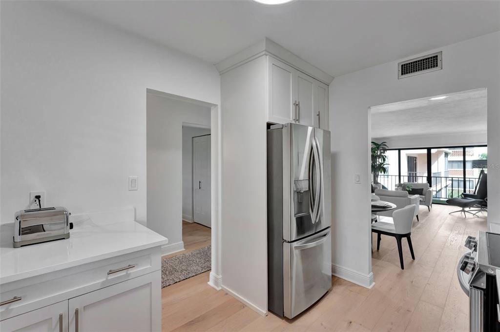 Winter Park, Florida, 32789, United States, 2 Bedrooms Bedrooms, ,1 BathroomBathrooms,Residential,For Sale,1794385
