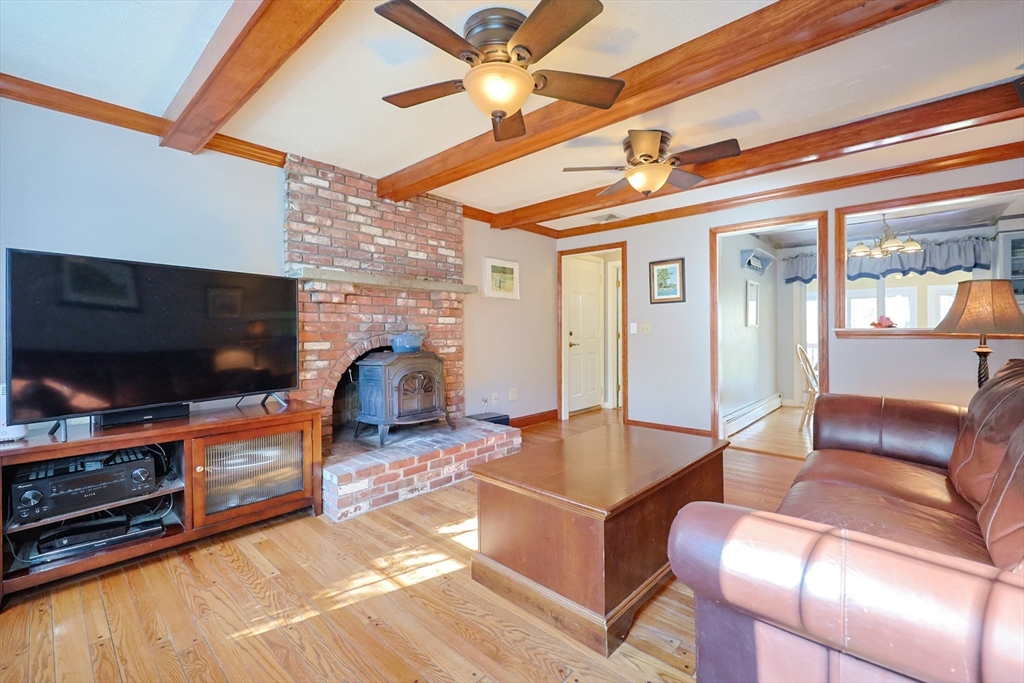 Medway, Massachusetts, 02053, United States, 4 Bedrooms Bedrooms, ,3 BathroomsBathrooms,Residential,For Sale,1991004