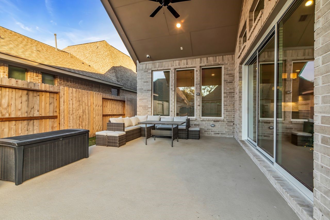 Porter, Texas, 77365, United States, 4 Bedrooms Bedrooms, ,5 BathroomsBathrooms,Residential,For Sale,1992843