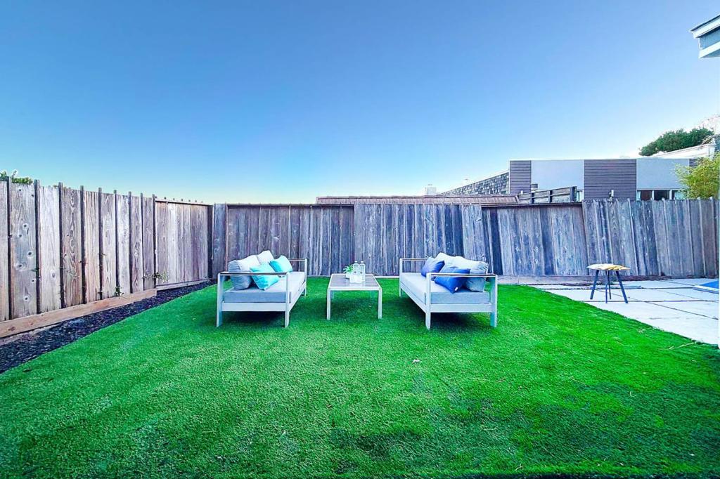 San Francisco, California, 94131, United States, 3 Bedrooms Bedrooms, ,3 BathroomsBathrooms,Residential,For Sale,1974039