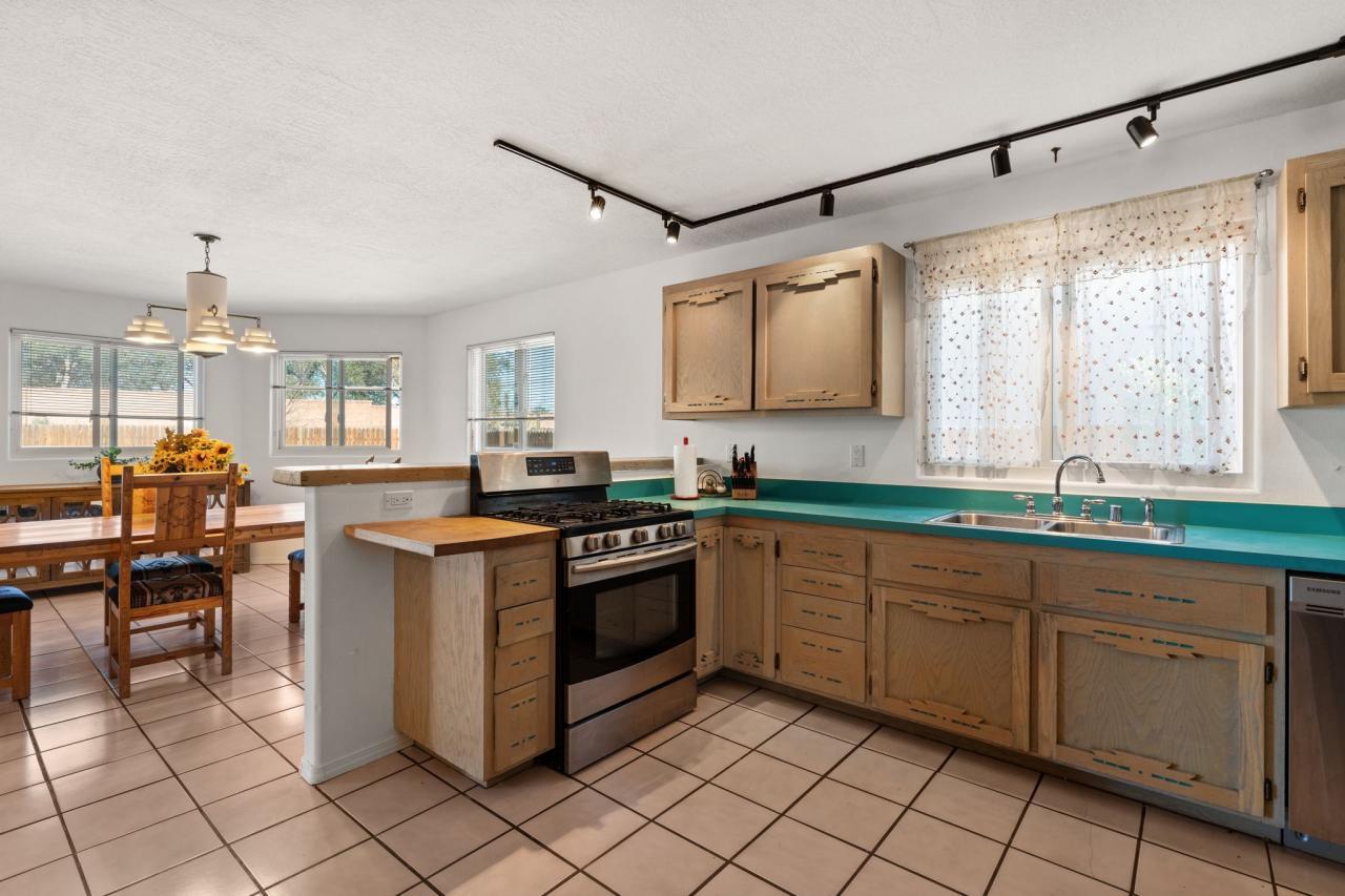 4018 Painted Pony Circle, Santa Fe, New Mexico, 87507, United States, 3 Bedrooms Bedrooms, ,2 BathroomsBathrooms,Residential,For Sale,4018 Painted Pony Circle,1637838