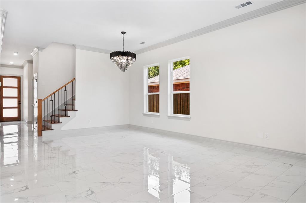 Dallas, Texas, 75212, United States, 4 Bedrooms Bedrooms, ,3 BathroomsBathrooms,Residential,For Sale,1930273