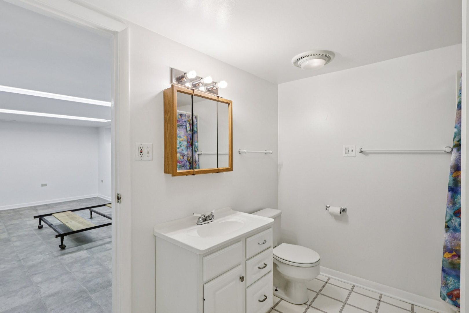 Evanston, Illinois, 60201, United States, 4 Bedrooms Bedrooms, ,4 BathroomsBathrooms,Residential,For Sale,1941847