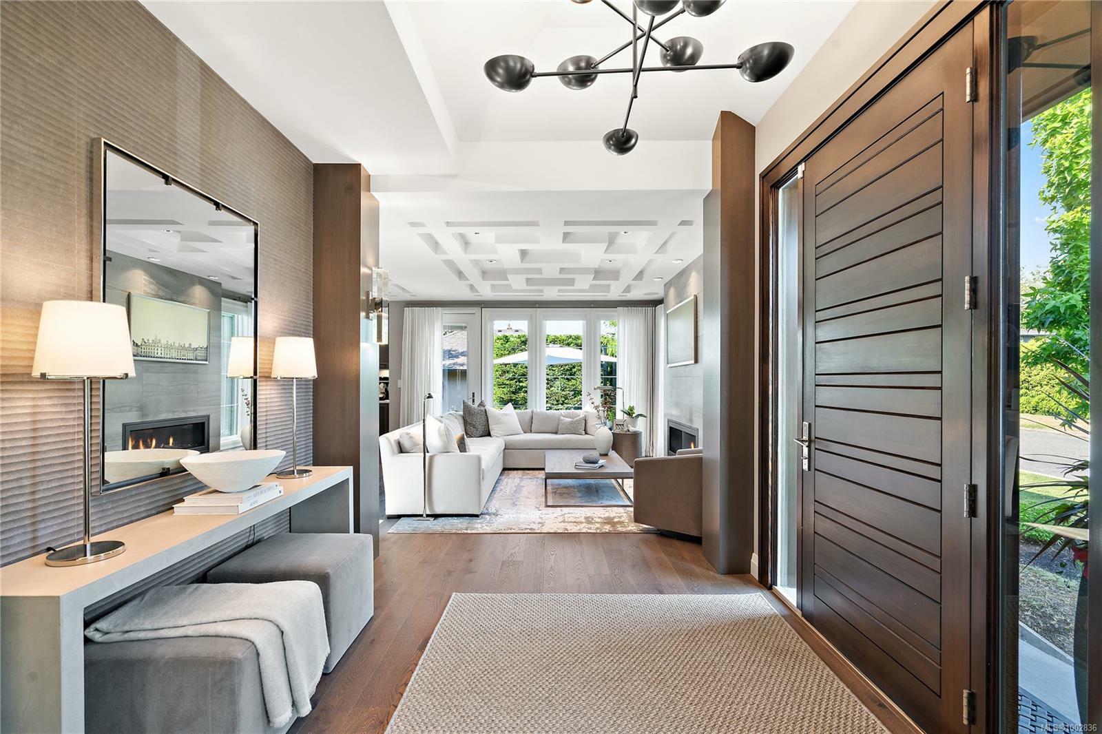 OAK BAY, British Columbia, V8R 3L8, CA, 6 Bedrooms Bedrooms, ,Residential,For Sale,1875057