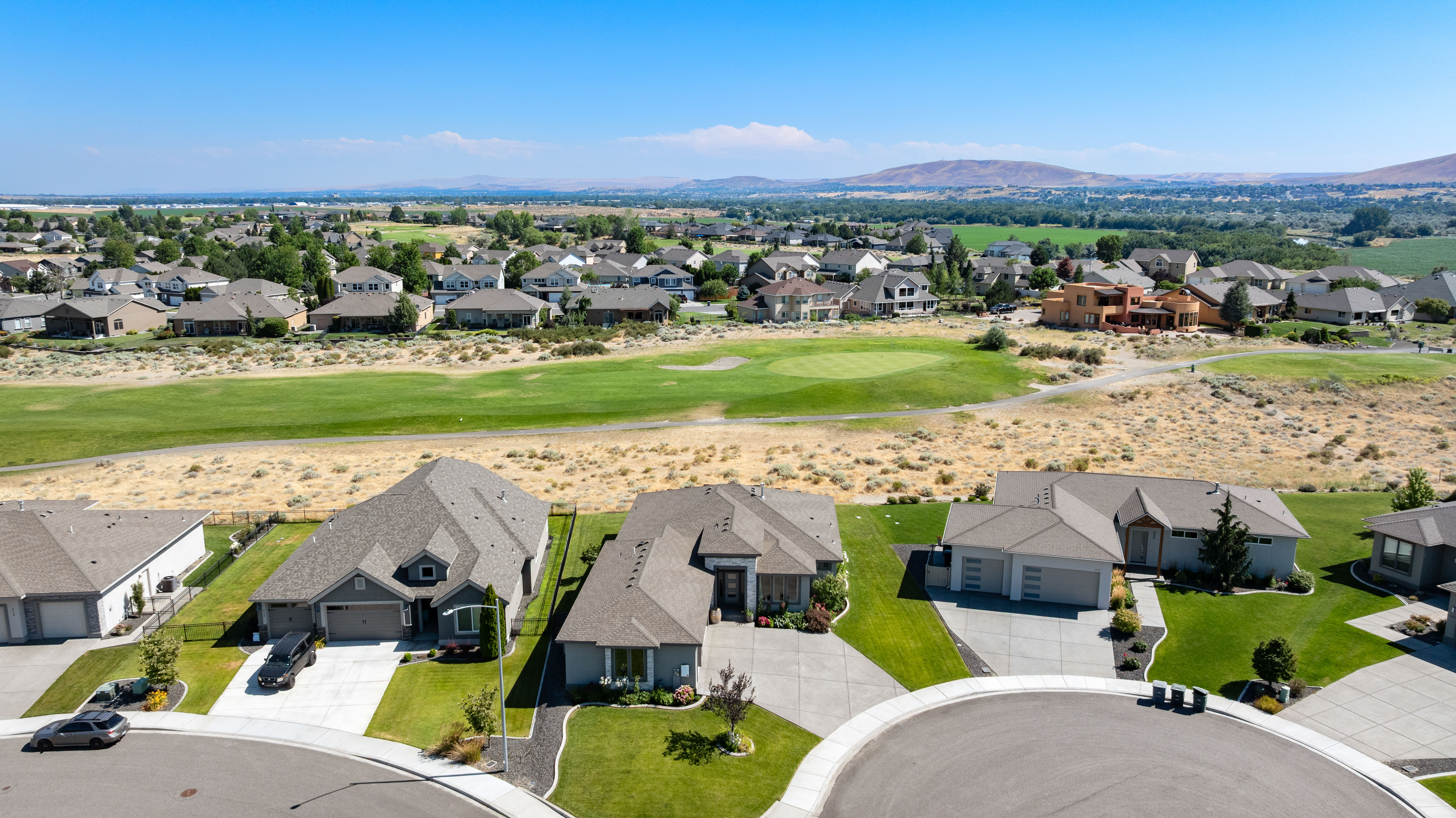  Golf Course Luxury in Horn Rapids - 物件實景