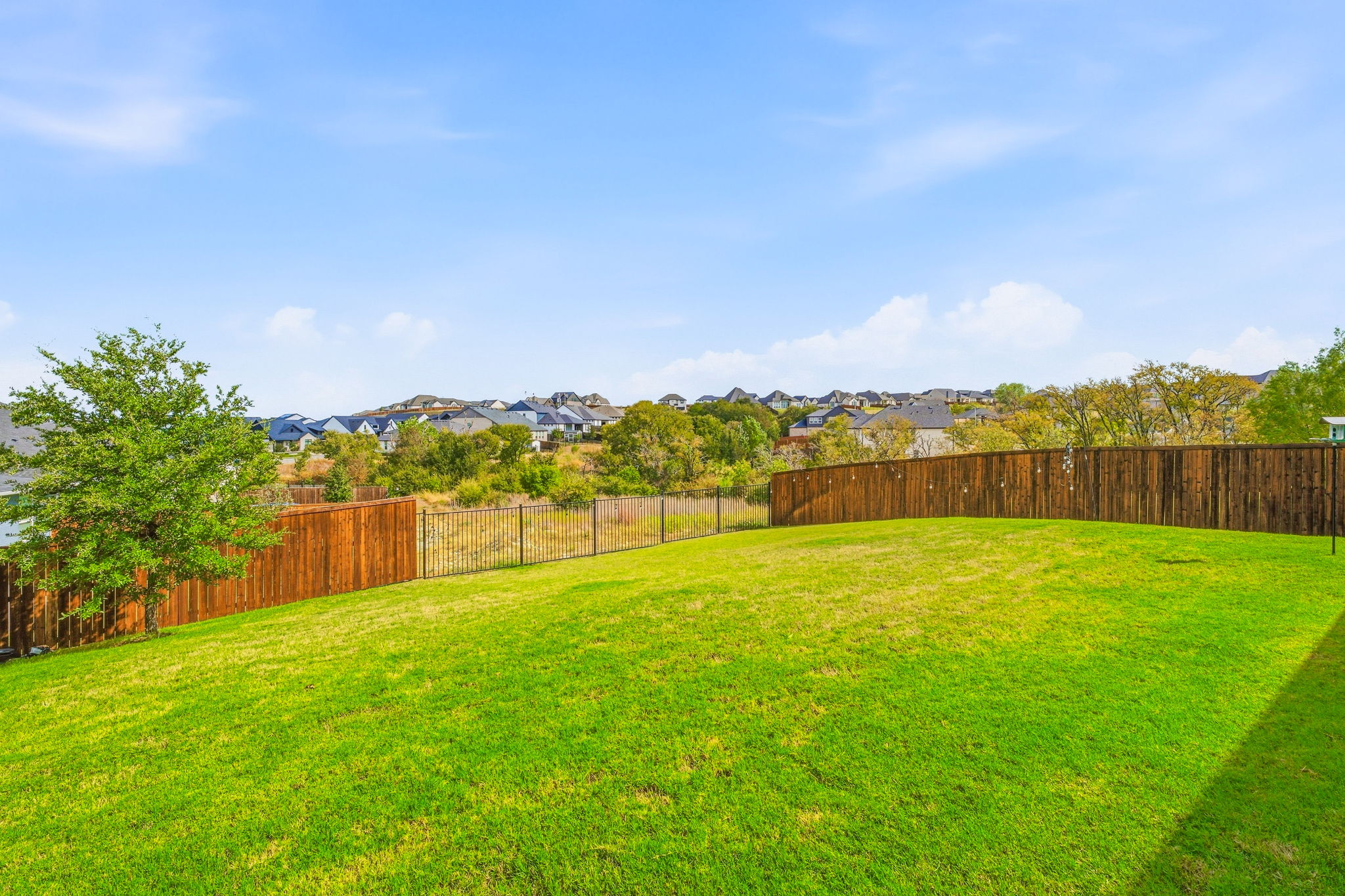  Your New Home Comes with a Rate Advantage - 物件實景