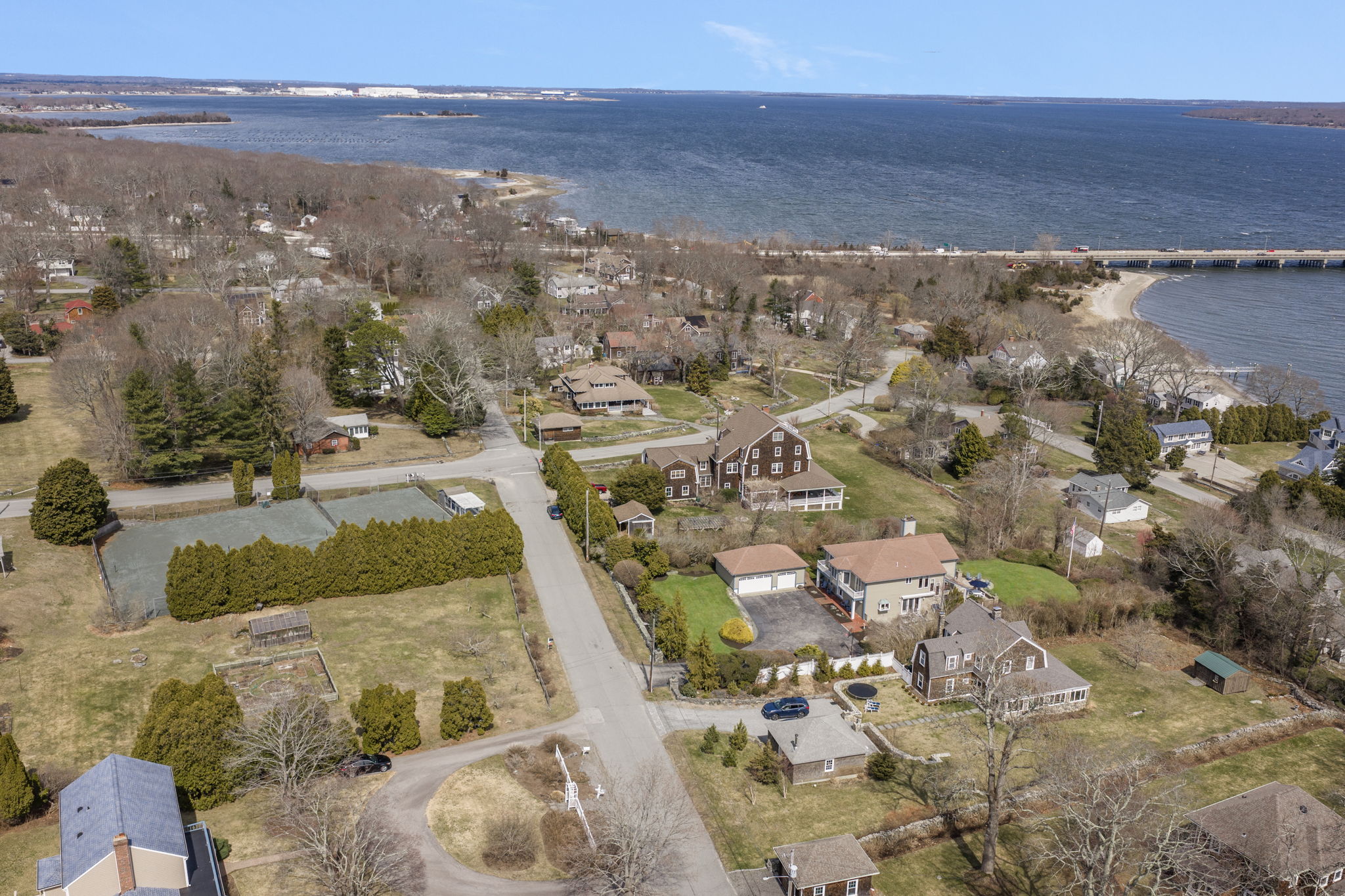  56 Tefft Street, North Kingstown, RI, 02874 - 物件實景