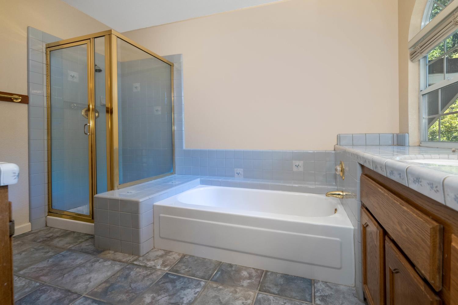 Grass Valley, California, 95945, United States, 3 Bedrooms Bedrooms, ,3 BathroomsBathrooms,Residential,For Sale,1924328