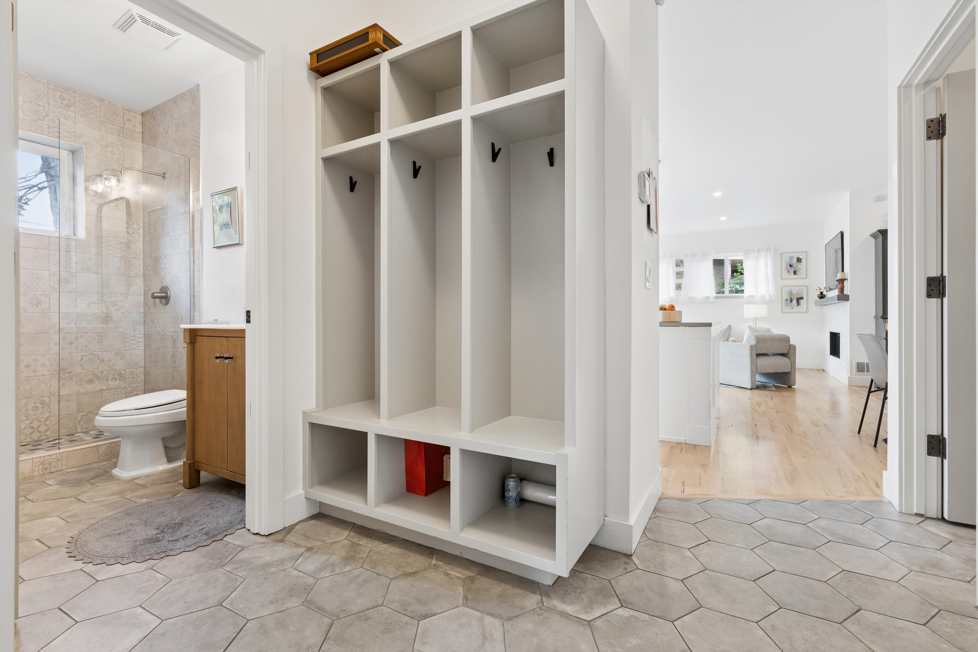  Lovely Home Set in One of Boulder