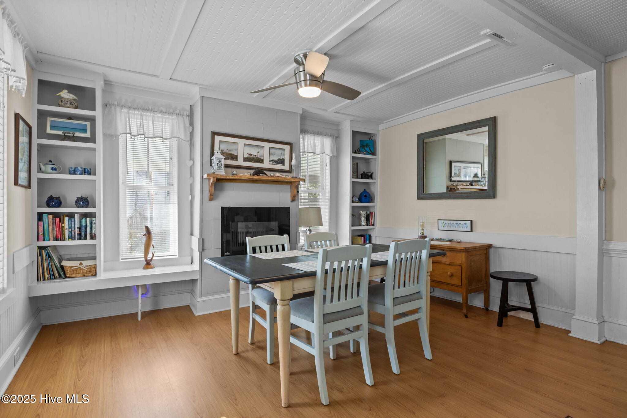 Beaufort, North Carolina, 28516, United States, 3 Bedrooms Bedrooms, ,2 BathroomsBathrooms,Residential,For Sale,1994463