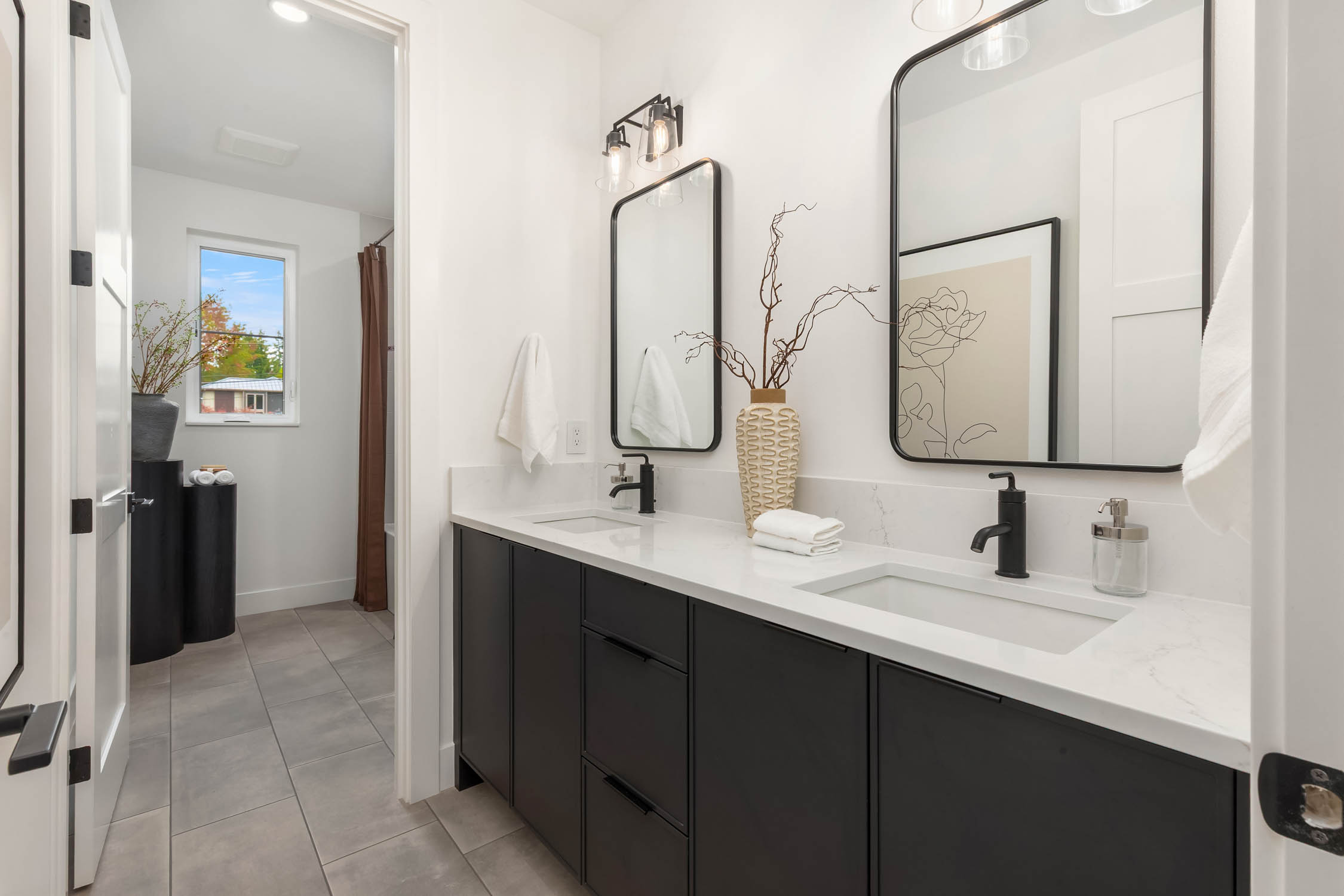  10620 NE 28th Place, Bellevue, WA 98004 - 物件實景