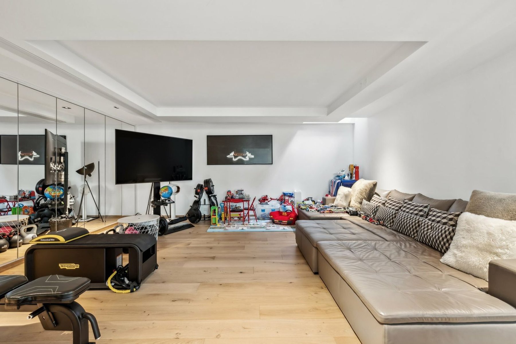  Contemporary elegance in a privileged setting - 物件實景