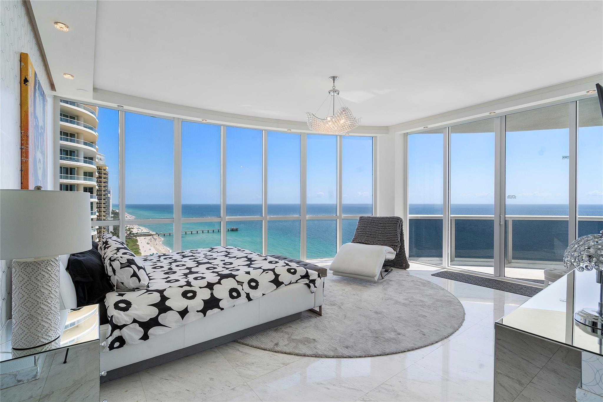 Sunny Isles Beach, Florida, 33160, United States, 3 Bedrooms Bedrooms, ,4 BathroomsBathrooms,Residential,For Sale,1824063