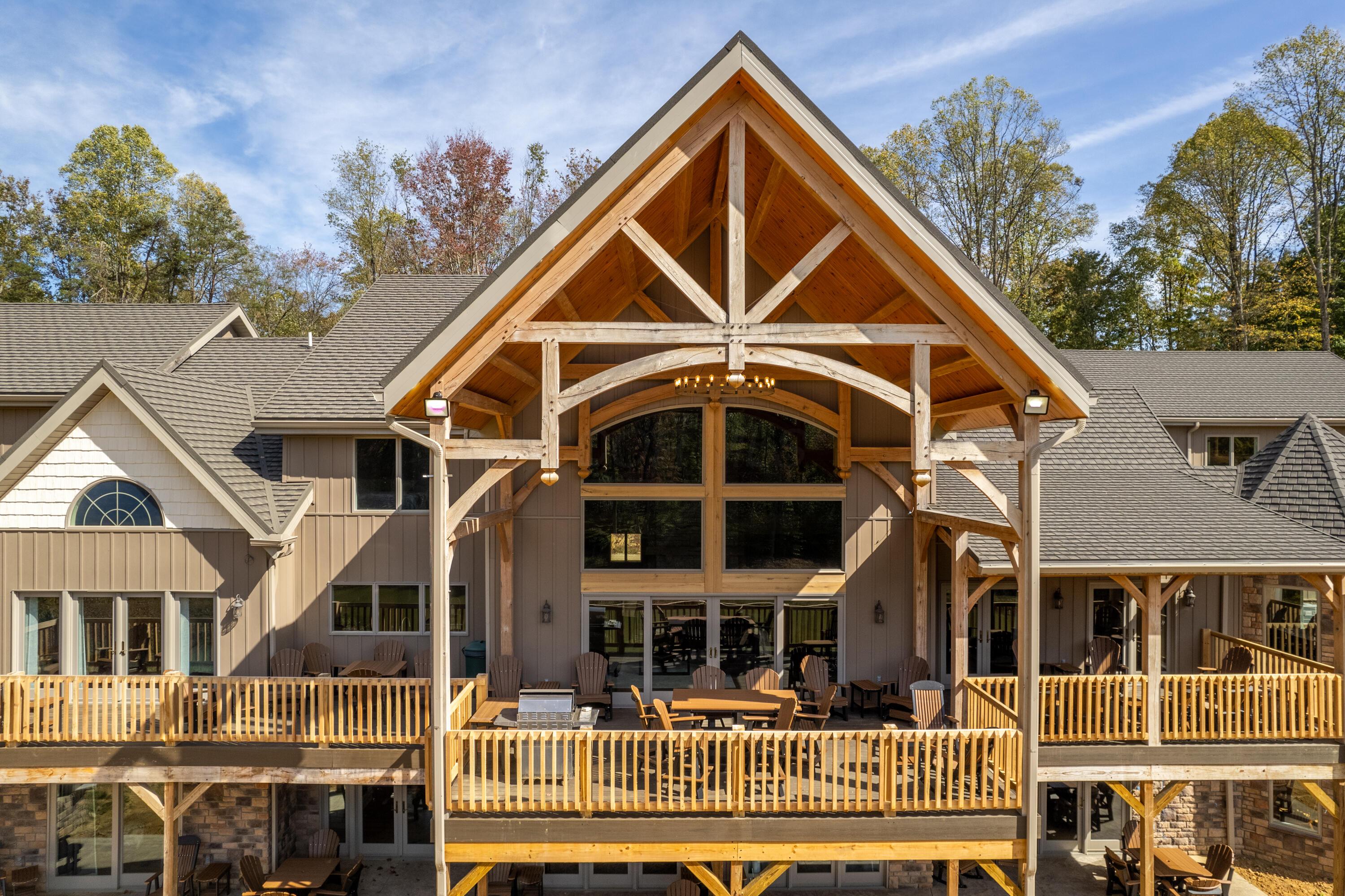 Rockbridge, Ohio, 43149, United States, 8 Bedrooms Bedrooms, ,14 BathroomsBathrooms,Residential,For Sale,1820005