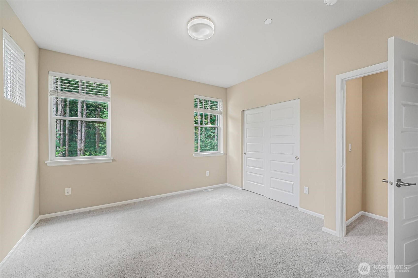 Maple Valley, Washington, 98010, United States, 5 Bedrooms Bedrooms, ,2 BathroomsBathrooms,Residential,For Sale,1917567