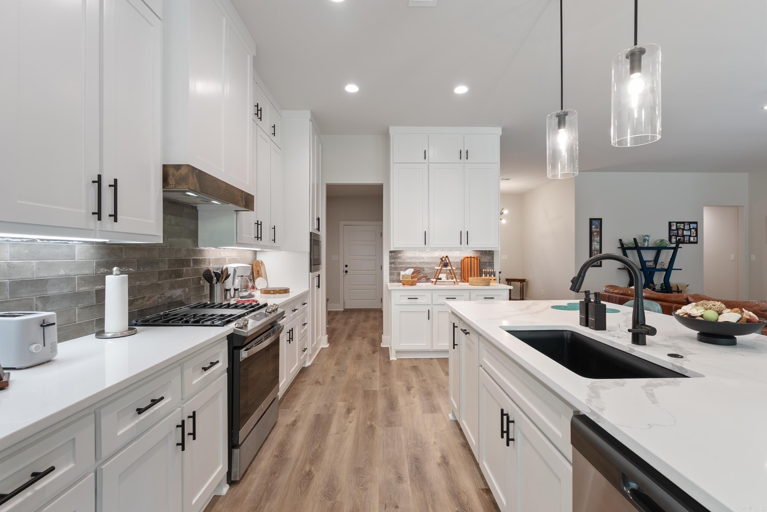 Maumelle, Arkansas, 72113, United States, 4 Bedrooms Bedrooms, ,3 BathroomsBathrooms,Residential,For Sale,1983725