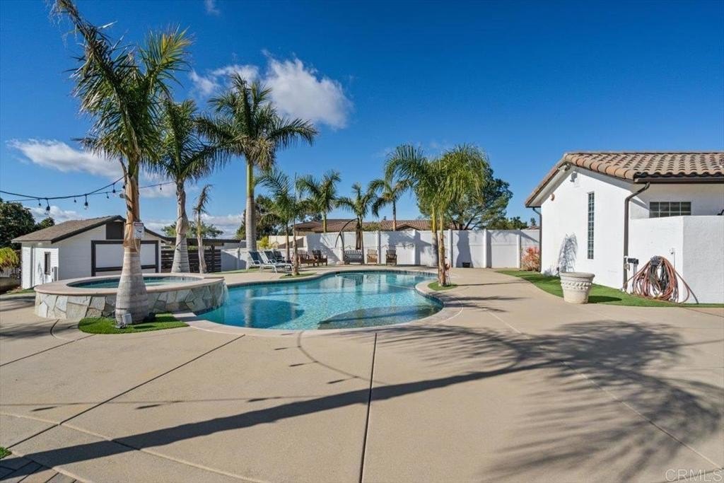 Alpine, California, 91901, United States, 4 Bedrooms Bedrooms, ,4 BathroomsBathrooms,Residential,For Sale,1905868