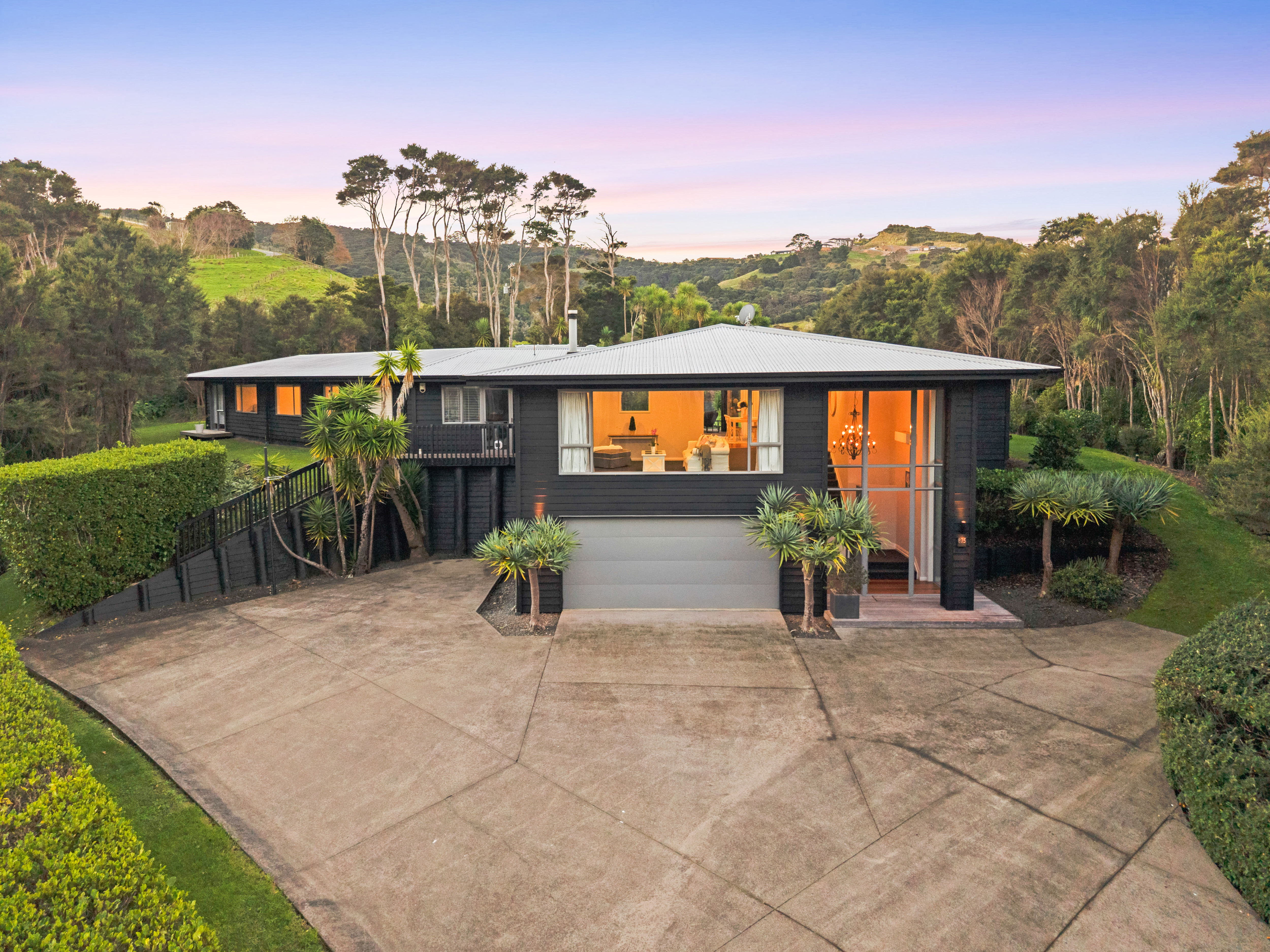  875 Hibiscus Coast Highway, Waiwera - 物件實景