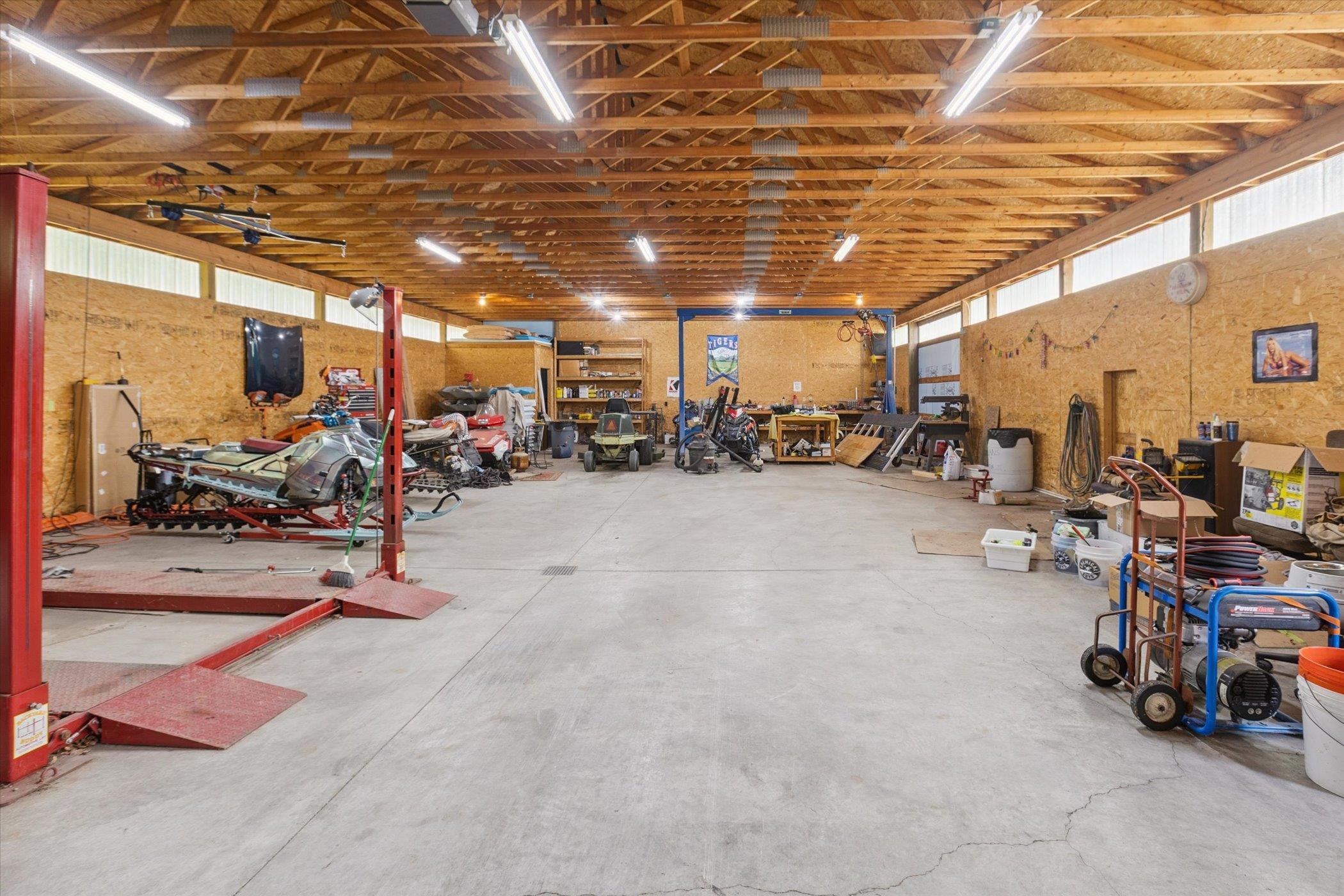 Midland, Michigan, 48640, United States, 3 Bedrooms Bedrooms, ,3 BathroomsBathrooms,Residential,For Sale,1975279